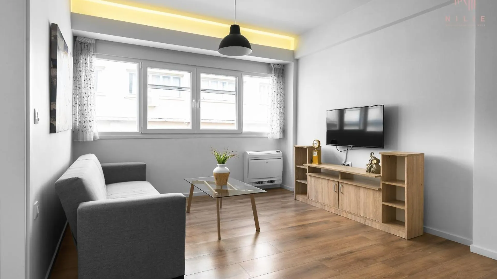Civilian Boutique Aprts, Nilie Hospitality Mgmt Салоники